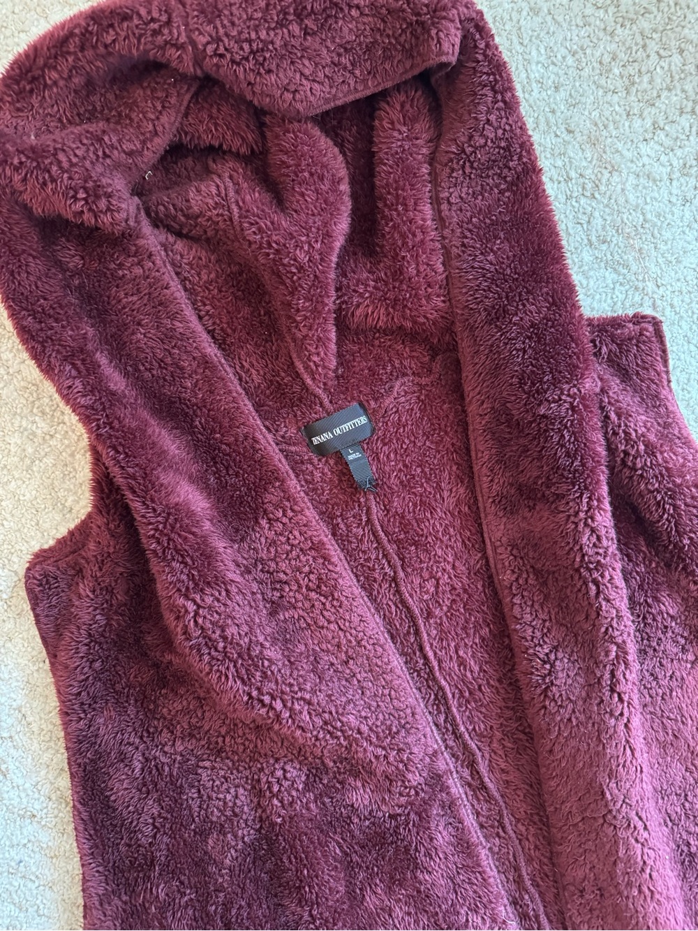 Zenana Outfitters fuzzy burgundy vest Cardigan hooded cozy wrap - size L - Picture 3 of 5